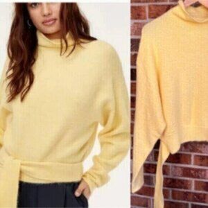 Aritzia  * Wilfred Lorin Pale Yellow Sweater  Alpaca blend EUC